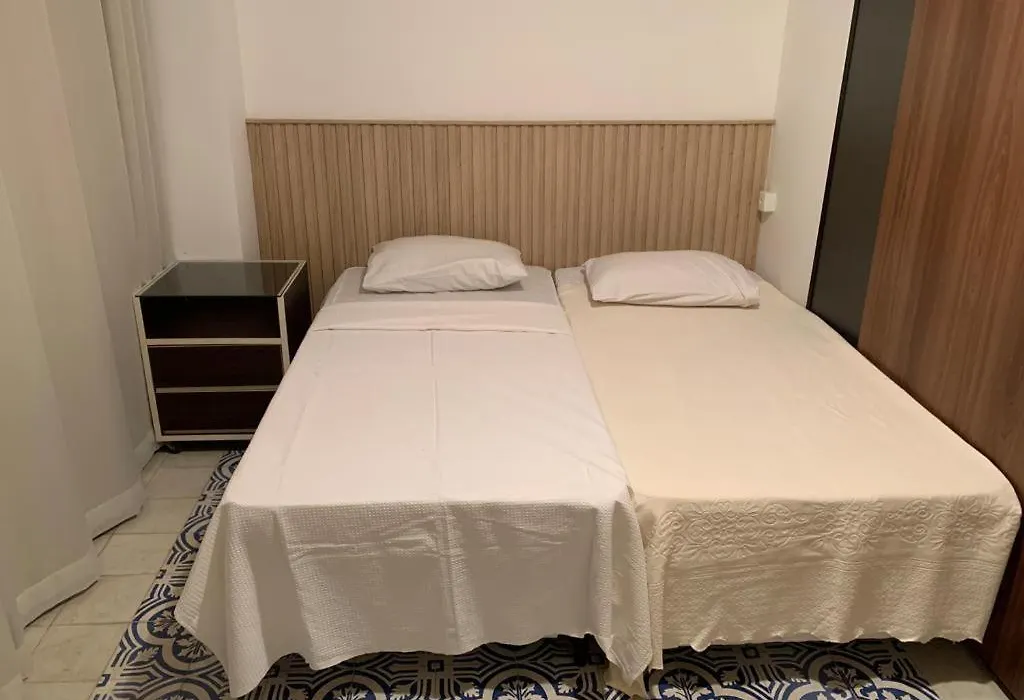 Apartamento pé na areia com piscina aquecida-1